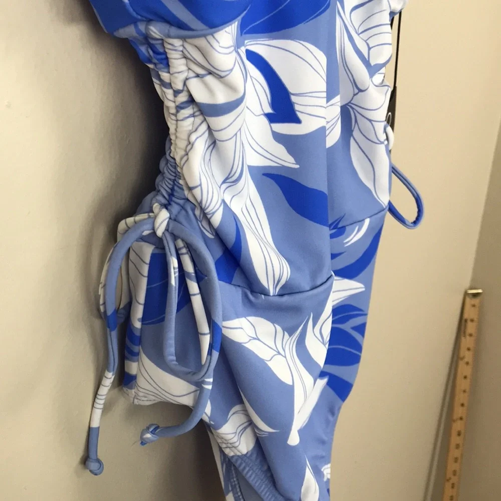 S3 Swim Women's One Piece Tropical‎ Print Swimsuit. Size Small